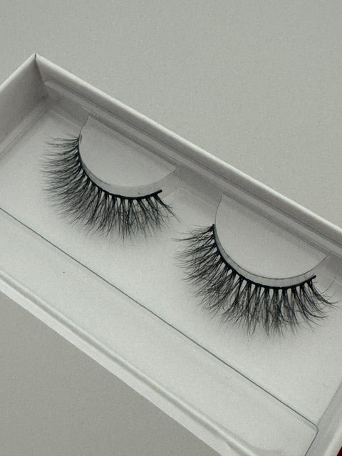 BBH Daydreamer Strip lash